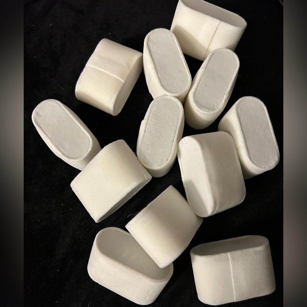 1 Doz. Watch or Jewelry soft white cushion faux suede holders $ave by bundling